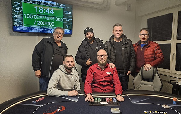 Xmas Main - 100K