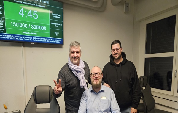Monday Main 100K/Ticket 290 on top